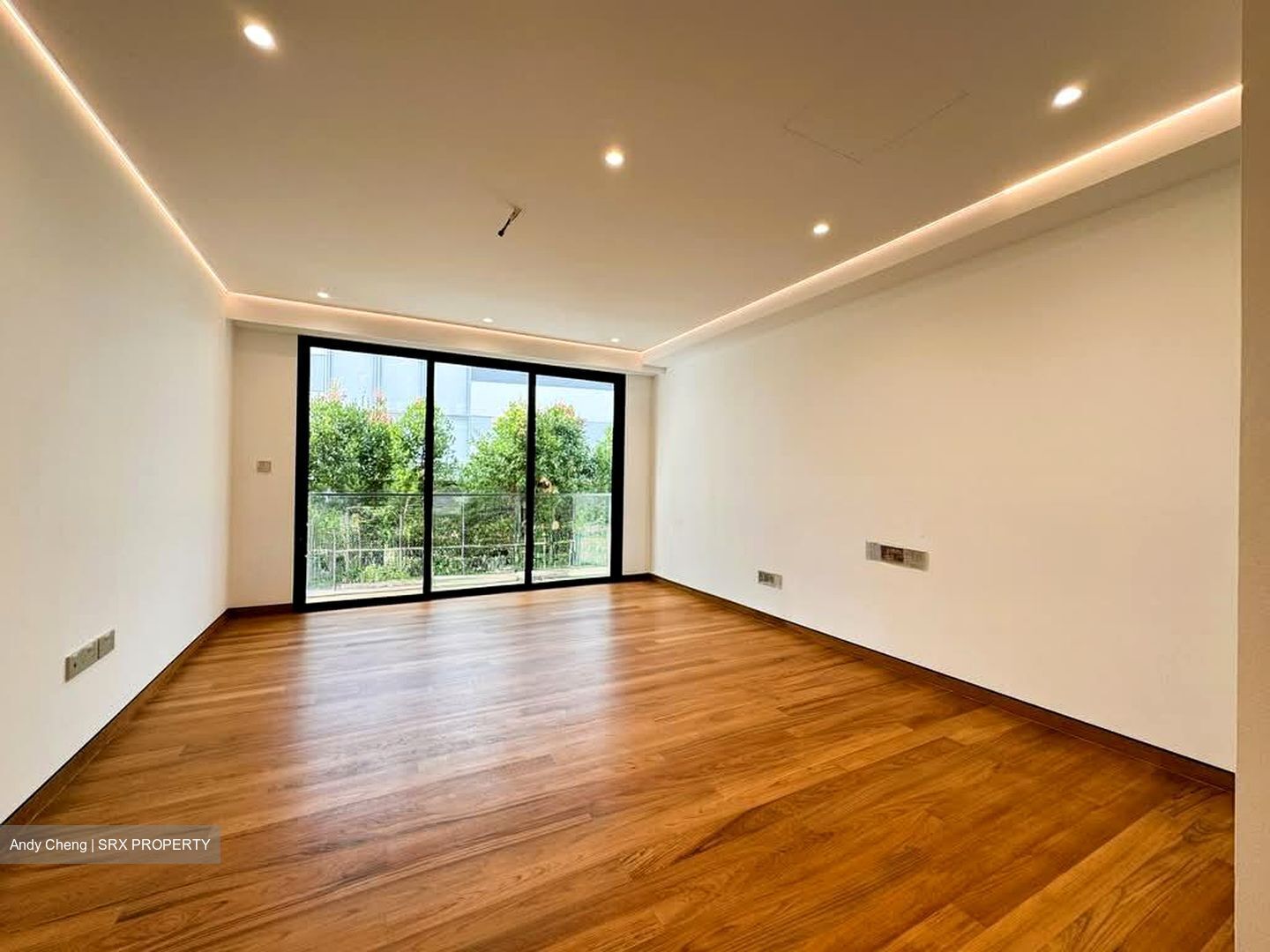 Holland Grove Park (D10), Semi-Detached #557123821
